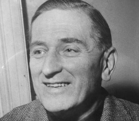 A portrait of Flemming Lassen